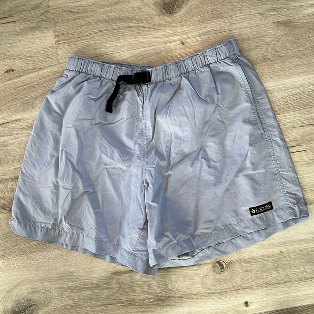 Columbia Women's Athletic Shorts - Light Gray